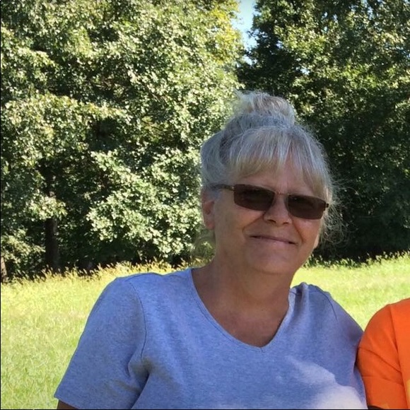 Meet your Posher, Lisa - Picture 8 of 8